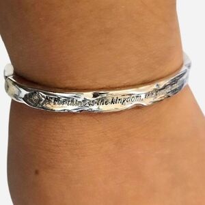 Elegant Silver Quote Bangle Bracelet